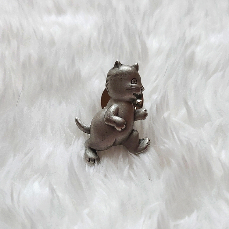 Jj Jonette Vintage Cat Pin Brooch 20$